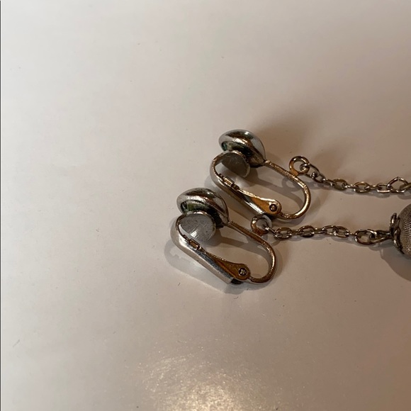Vintage Clip on Dangle Earrings - Picture 5 of 6